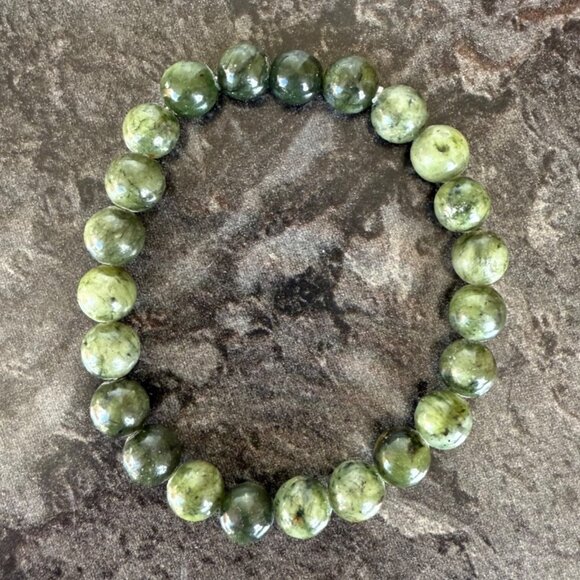 Green Serpentine Energy Bracelet 6.75 inch Natural Stone Beaded Stretch 8mm Bead - Picture 1 of 10